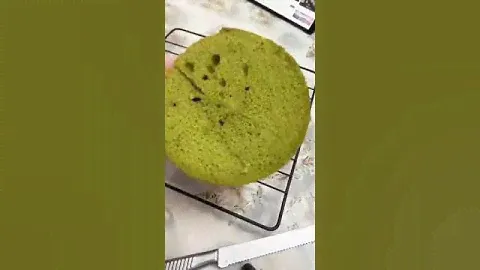 Как сделать торт фисташка-малина ? Очень легко! Смотрите видео #торт #decorationcake #итинг #рецепты