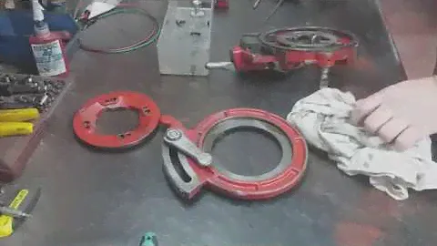 небольшой ремонт механизма авто разблокировки (резьбонарезная головка REX)