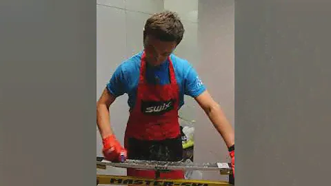 Смазка лыж на держание