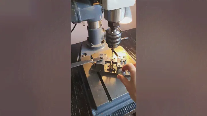 Резьбонарезной станок