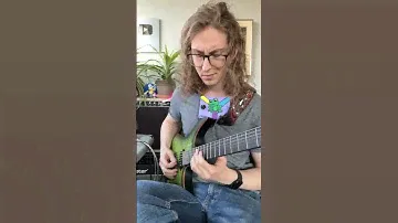 Frog sounding guitar pedal