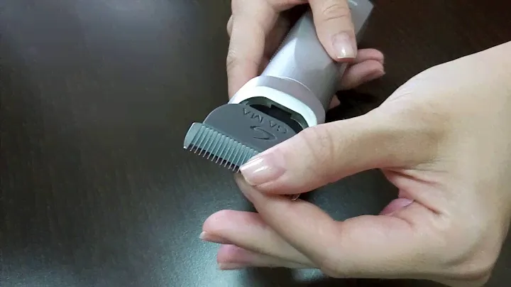 Видео инструкция как снять нож с машинки GAMA GC900C.