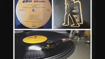 T. Rex: Cosmic Dancer, 1971 (from LP “Electric Warrior” Reprise R1 76111) Marc Bolan 33RPM Vinyl LP