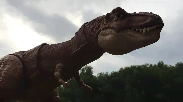 Jurassic World Fallen Kingdom Thrash n Throw Tyrannosaurus Rex Review 13+