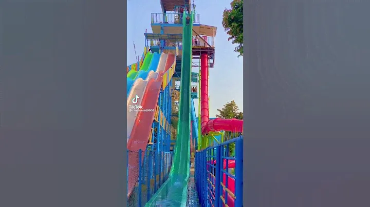 paradise island water park Karachi