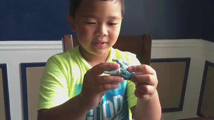 Jurassic World Brawlasaurs T-Rex vs Indominus Rex