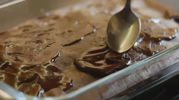 ГОТОВИМ ШОКОЛАДНЫЙ БРАУНИ С БАНАНОМ 🍌🍫 ПРОСТОЙ РЕЦЕПТ.