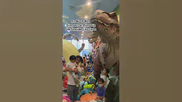 So Big Life Size and Moving T-Rex Dinosaur at Dino Dig SM Seaside City Cebu #dinosaurs #dinodig