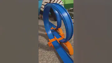 Metal Machines T-Rex Attack slo-mo