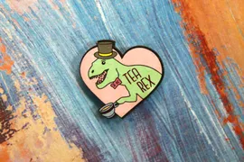 Деревянный значок "Tea Rex"