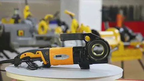 РЕЗЬБОНАРЕЗНОЙ ЭЛЕКТРИЧЕСКИЙ КЛУПП SQ30A