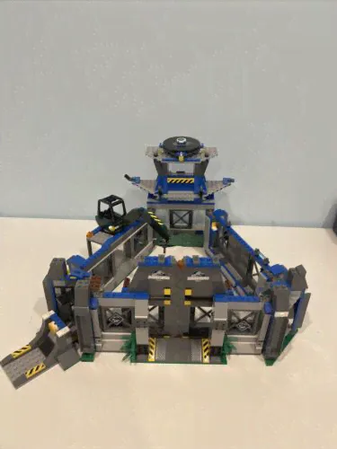 Lego 75919 Jurassic World Indominus Rex Breakout Incomplete-0