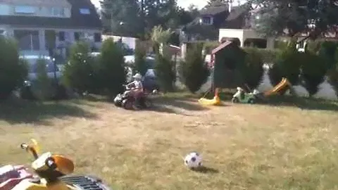 quad électrique peg perego corral t-rex 24 volt