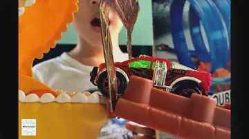 #Unboxing Toys For Kids: #Zuru METAL MACHINES T-REX ATTACK