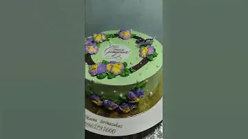 Торт с анютиными глазками
